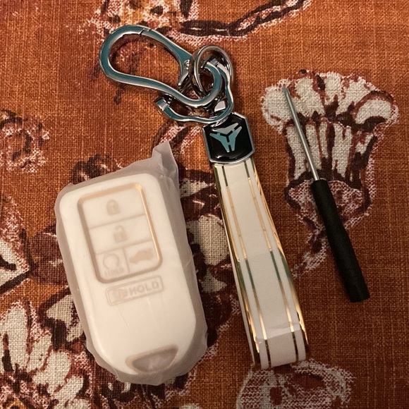 Honda 5 Button Car Key Fob Cover with Keychain - Picture 4 of 9